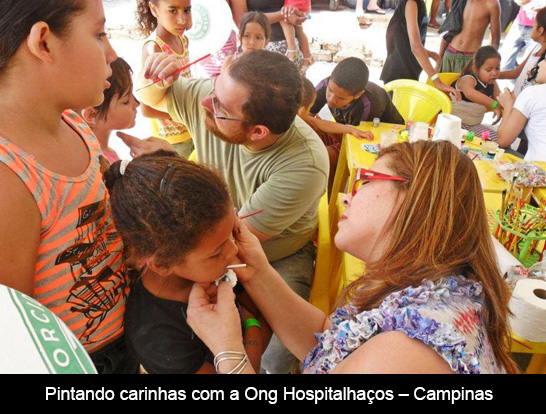 Pintando carinhas com a Ong Hospitalhaços – Campinas